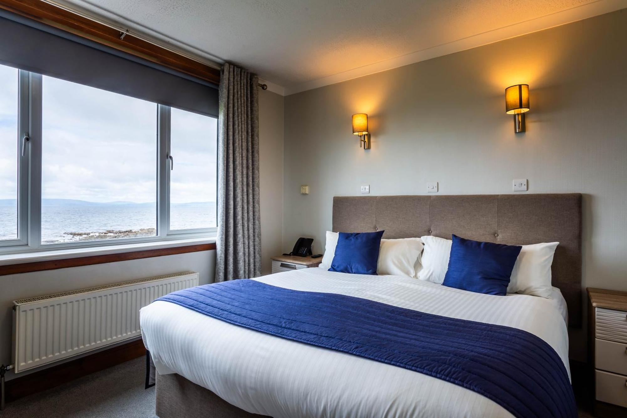 Kinloch Hotel, Isle Of Arran Blackwaterfoot Exterior photo
