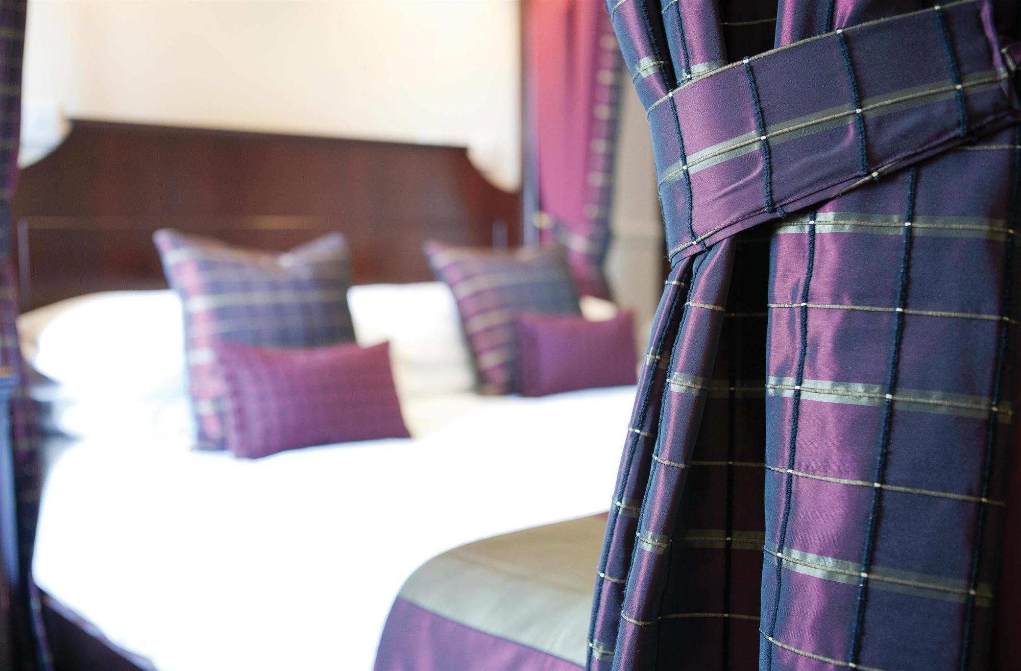 Kinloch Hotel, Isle Of Arran Blackwaterfoot Room photo